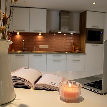 Appartement Blanc cocooning Sprimont Extérieur photo