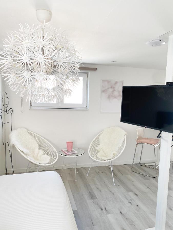 Appartement Blanc cocooning Sprimont Extérieur photo